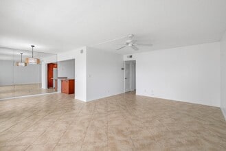 Building Photo - 306 Andover E