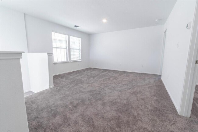 Building Photo - 141 Banyon Dr