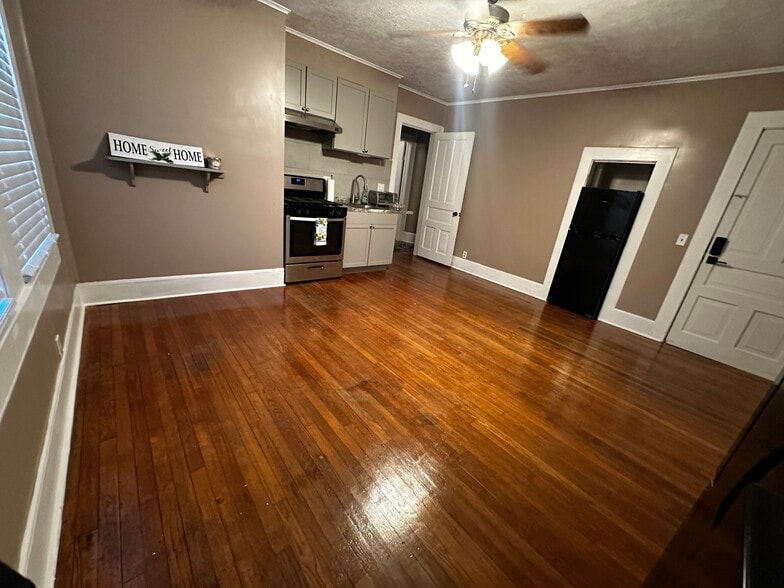 Building Photo - 104 Nouveau Ln