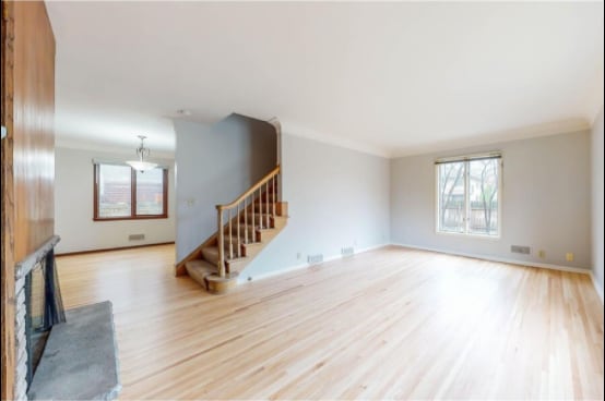 Primary Photo - 2119 W 50th St