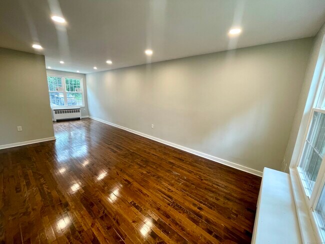 Building Photo - 209 Virginia Ave
