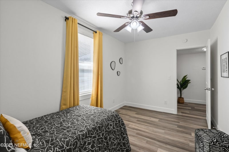 Building Photo - 805 Garth Ave