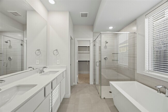 Building Photo - 29821 Ellwood Ln
