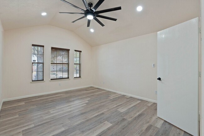 Building Photo - 21523 Juniper Meadows Dr