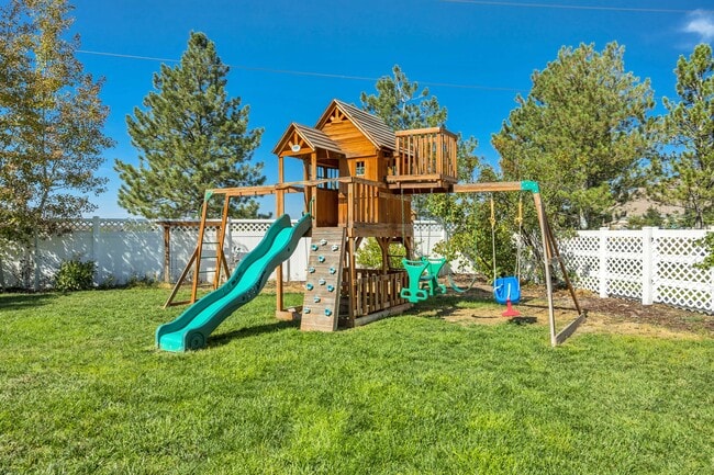 Building Photo - 6790 Greenfield Ln