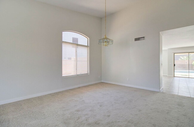 Building Photo - 16745 W Fillmore St