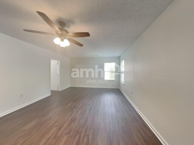 Building Photo - 439 Annaberg Ln