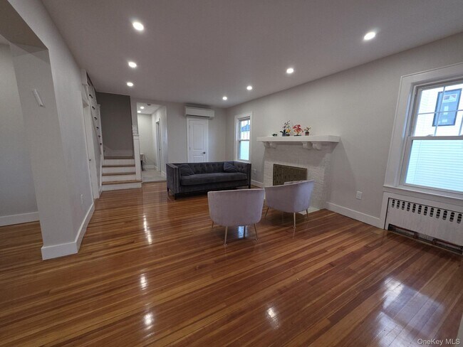 Building Photo - 325 Pacific Ave