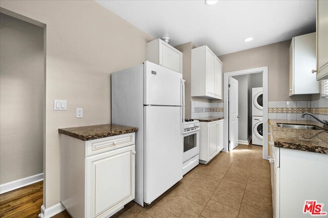 Building Photo - 4208 Lafayette Pl