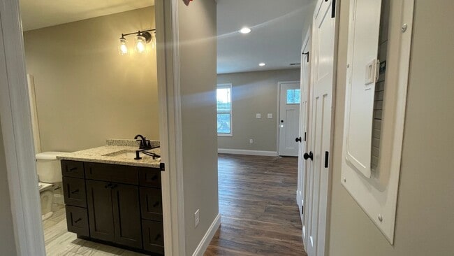 Building Photo - 3883 Holders Grove Rd