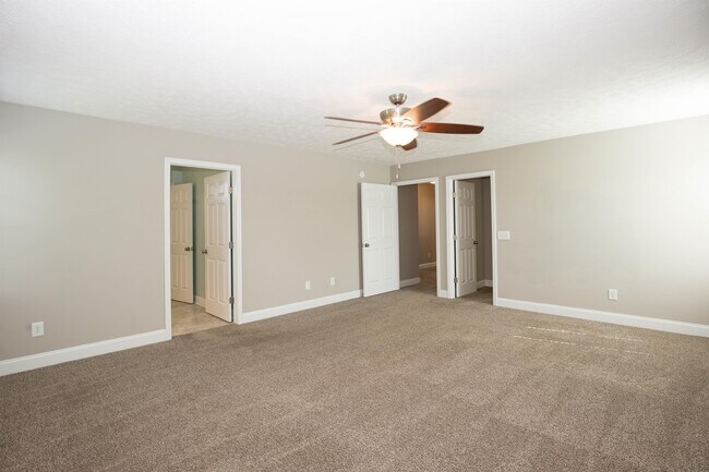 Building Photo - 111 Lightwater Dr