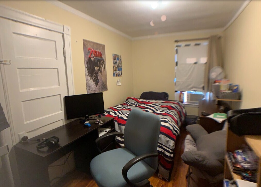 Building Photo - 197 College Ave