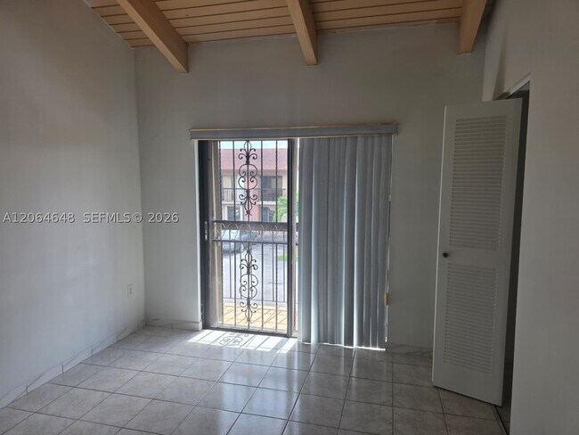 Building Photo - 1823 SW 107th Ave