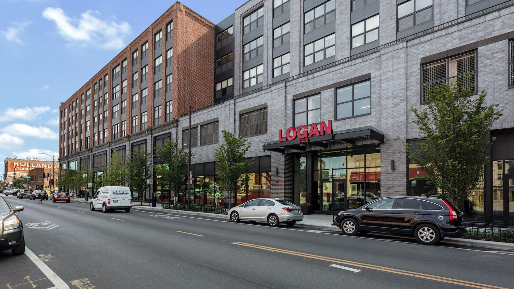 Building Photo - 2480-2522-2522 N Milwaukee Ave