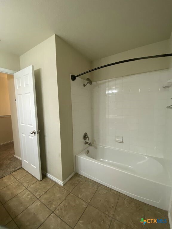 Building Photo - 3504 Lorne Dr