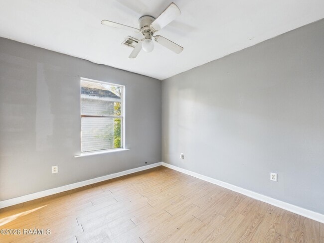 Building Photo - 611 Walker Rd