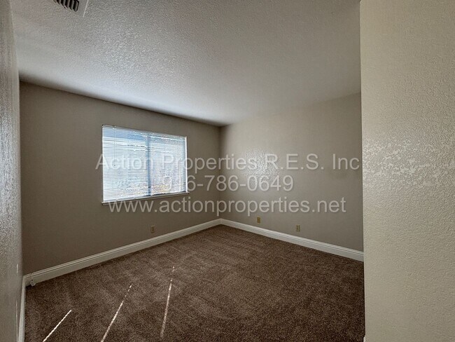 Building Photo - MOVE-IN SPECIAL! Gated Johnson Ranch: 3 Be...