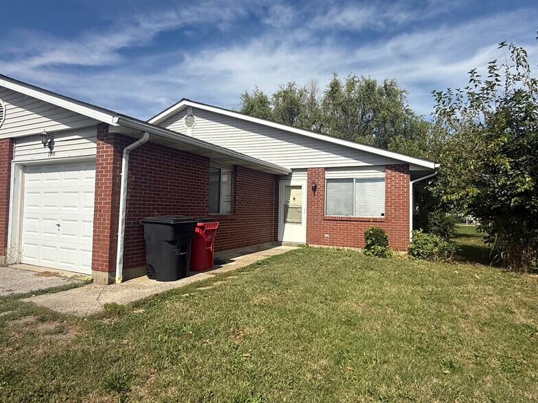 Primary Photo - 2710 Charles Dr