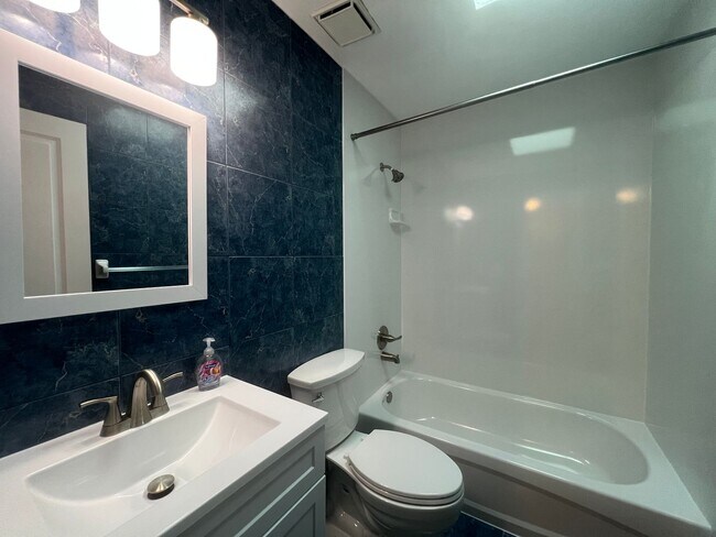 Building Photo - Fully Renovated 2 Bedroom 1.5 Bath Port Orange Home Available Now LEASING SPECIAL: HALF OFF 1 MON...