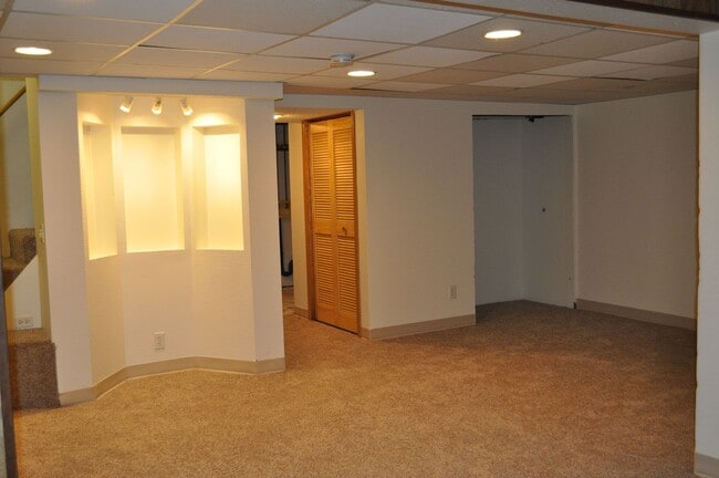 Building Photo - DBR-620/624 S 20th St.