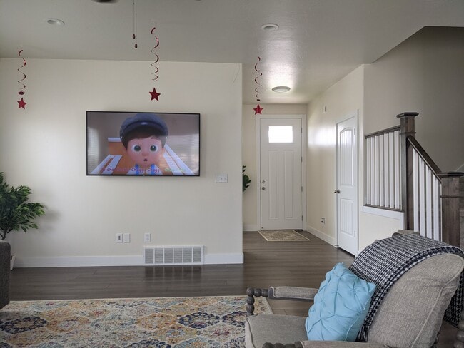 Building Photo - 4581 Flower Point