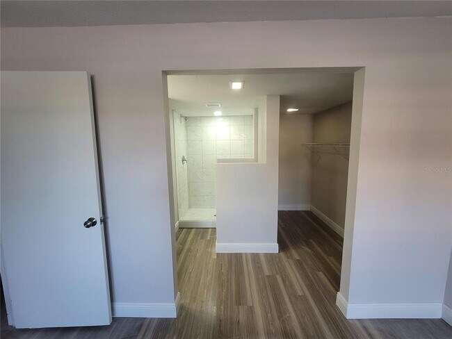 Building Photo - 1160 Calle Del Norte