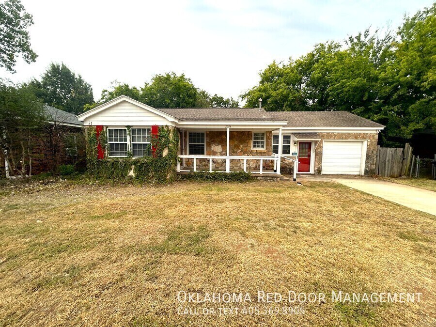 Building Photo - 2744 Cambridge Ct