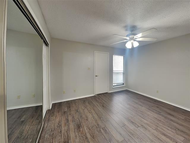 Building Photo - 2309 Balsam Dr