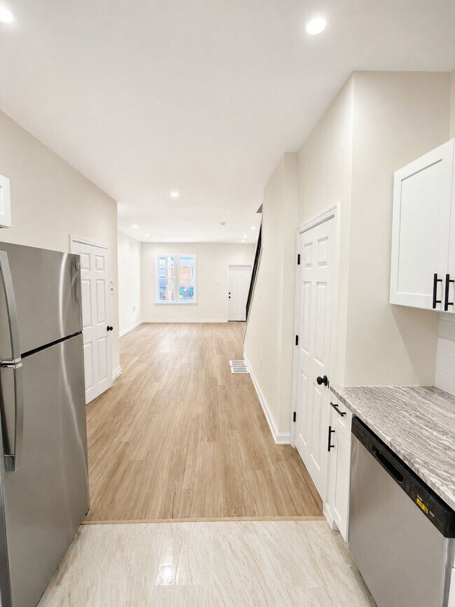 Building Photo - Renovated 3-Bedroom Home Available in Brewerytown
