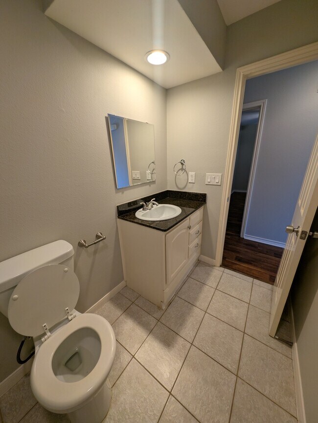 Building Photo - Spacious 3BR 3BA • Attached Garage • Two Patios • Two Primary Suites in Spring