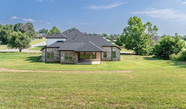 Building Photo - 714 King Arthur Dr