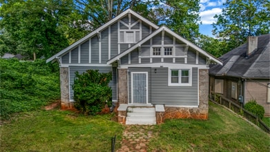 Building Photo - SPACIOUS 6 BEDS | 3 BATHS - DOWNTOWN ATLANTA - ATLANTA HOUSING VOUCHERS ACCEPTED