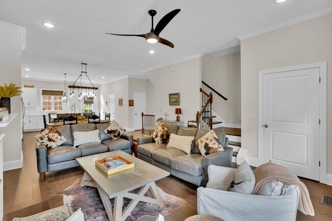 Building Photo - Bull Street District 3 Bedroom 3.5 Bath