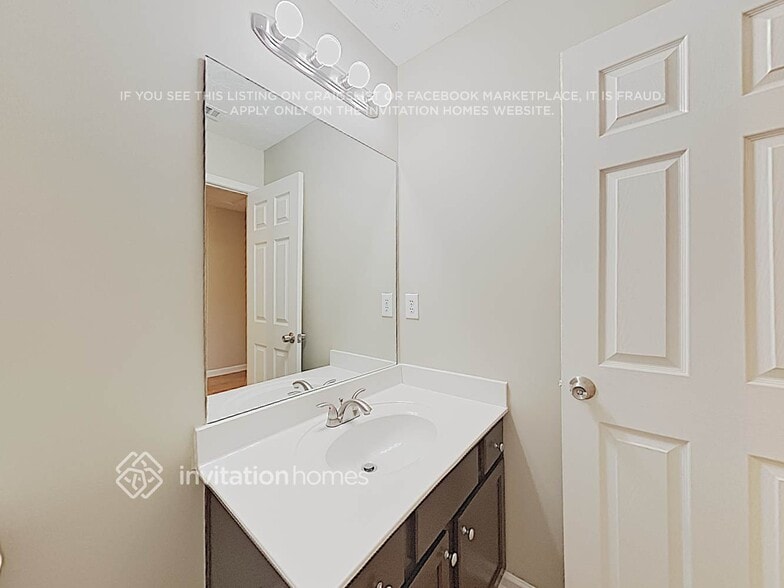 Building Photo - 2027 Pierce Way