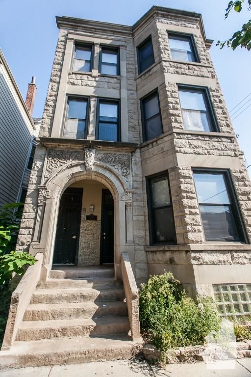 Building Photo - 2 bedroom in Chicago IL 60654