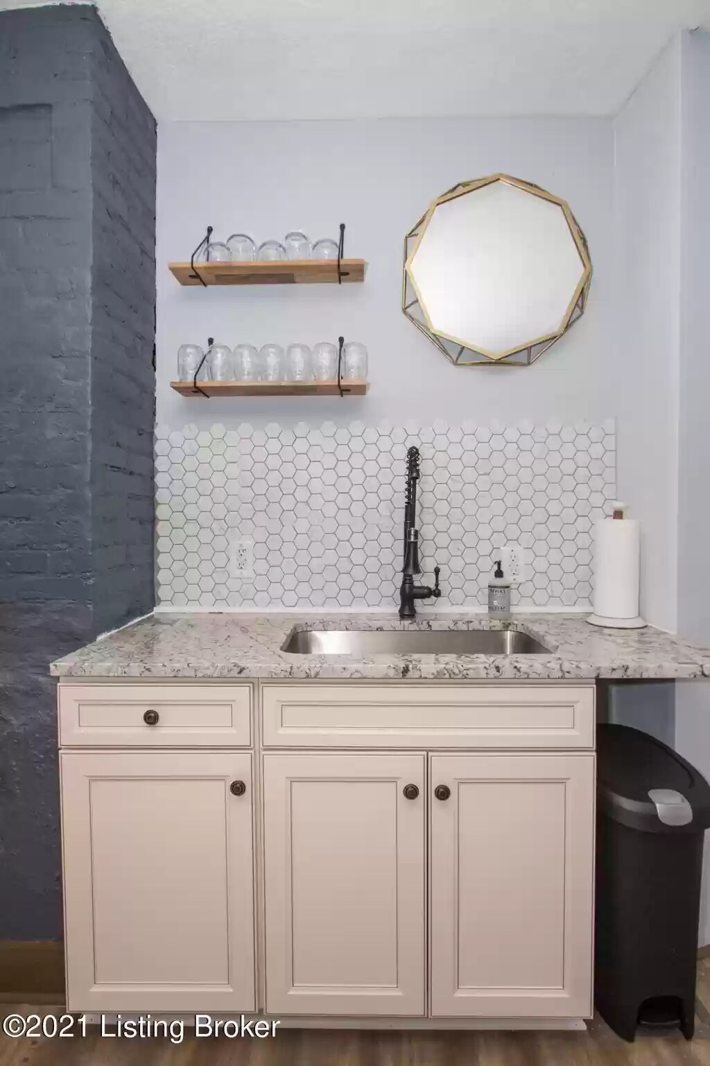 Building Photo - 2514 S 4th St