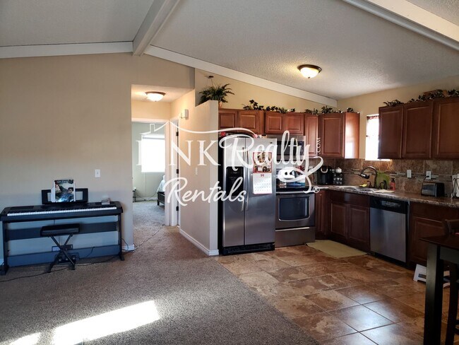 Building Photo - 104 Patchwork Ct