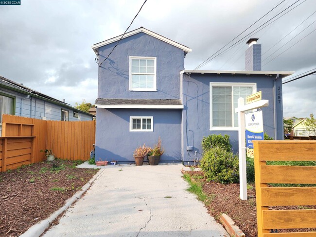 Building Photo - 2387 Humphrey Ave