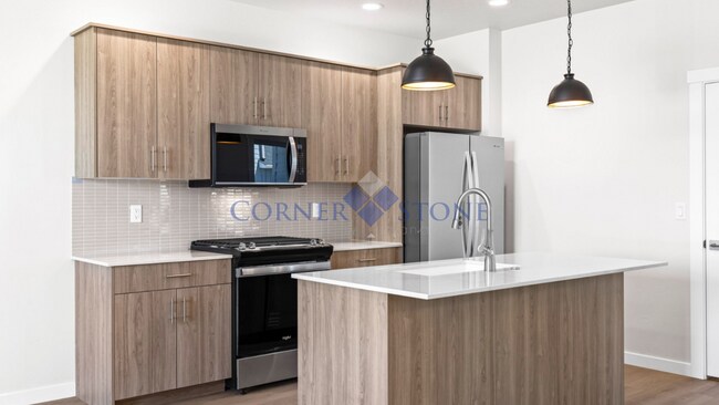 Building Photo - Modern New Construction Home in Boise!