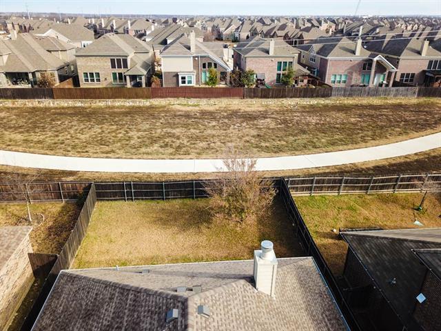 Building Photo - 13713 Blue Bell Dr