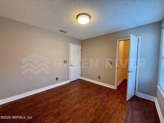 Building Photo - 2927 Waters View Cir