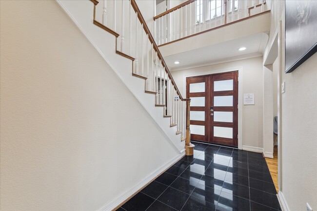 Building Photo - 5152 Huckleberry Cir