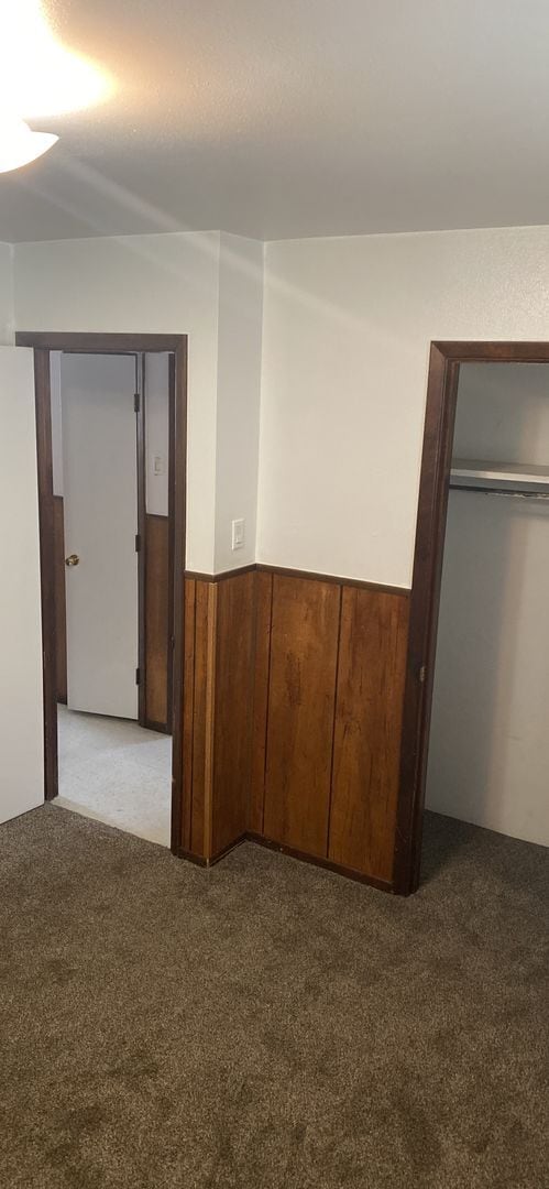 Building Photo - 1406 Saiz Ln