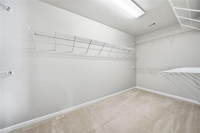 Building Photo - 208 Setters Ridge