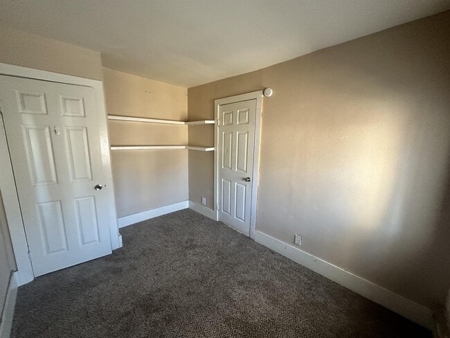 Building Photo - 2065 Emerson St