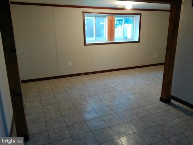 Building Photo - 444 Chestnut St