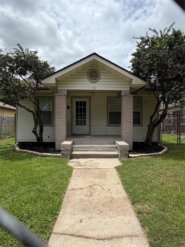 Building Photo - 111 Inlane St