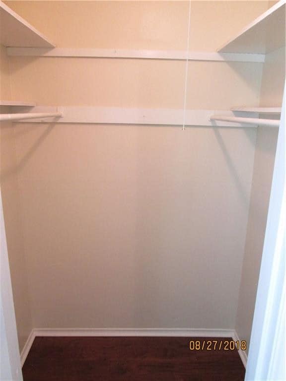 Building Photo - 2206 W Hickory St