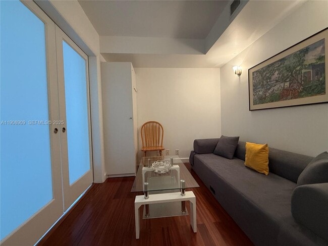 Building Photo - 9511 Collins Ave