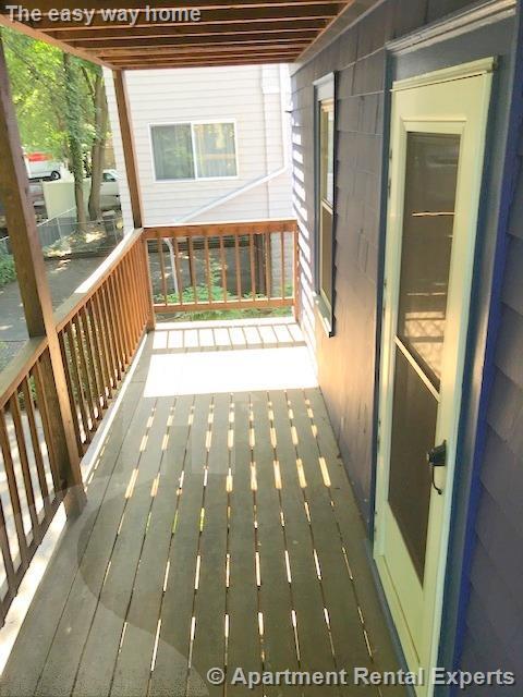 Building Photo - 25 Laurel St